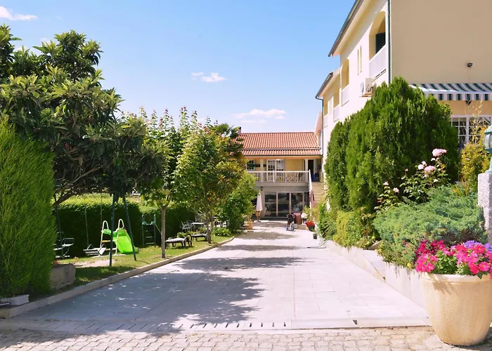 بيت ضيافة Ze Luis تشافيس