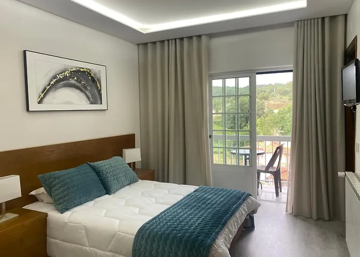 Ze Luis בית הארחה